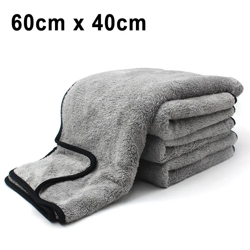 SEAMETAL Ultra-Soft Microfiber Towel – Precision Drying for Motorcycles
